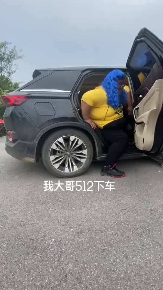 小汽车可以带多少斤 小汽车可以带多少斤
