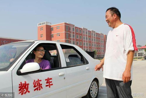 汽车教练工资多少 汽车教练工资多少