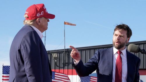 媒体:万斯所谓的\中国乡巴佬\很幸福 媒体:万斯所谓的\中国乡巴佬\很幸福