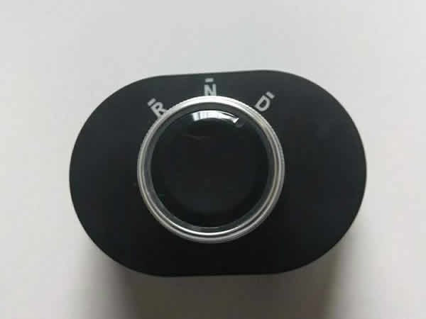 纯电动汽车灯泡多少钱(纯电动汽车灯泡价格解析)