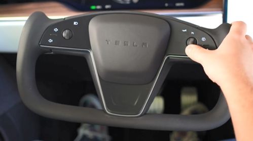 汽车中控屏换灯多少钱呀(汽车中控屏换灯费用详解，价格、因素与注意事项)