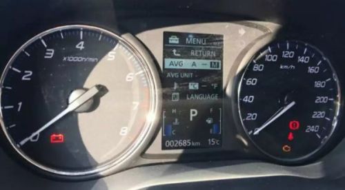 小汽车1公里需耗多少油(小汽车每公里油耗解析，油耗背后的因素与节约策略)