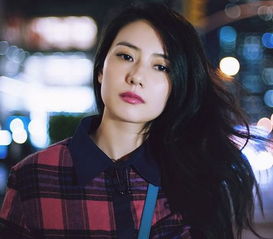 高圆圆带女儿在巴塞罗那吃麻辣烫(高圆圆带女儿在巴塞罗那品尝麻辣烫，美食之旅与家庭温馨时刻)