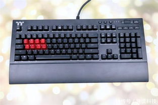 华为电脑键盘的光怎么开(华为电脑键盘的光效开启指南)