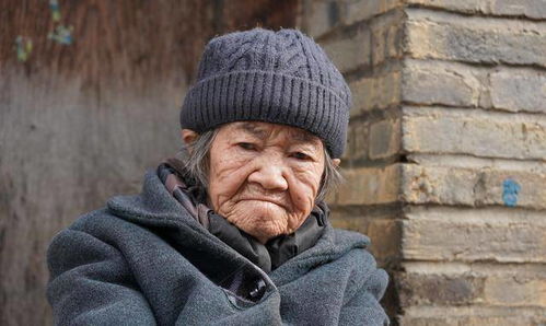 82岁老人搀扶67岁老太摔倒后去世 82岁老人搀扶67岁老太摔倒后去世